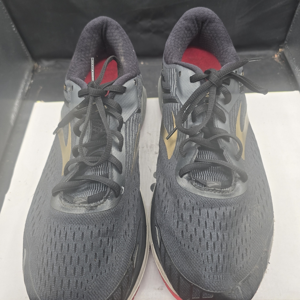 Brooks Men's Black and‎ Gold Running Shoes